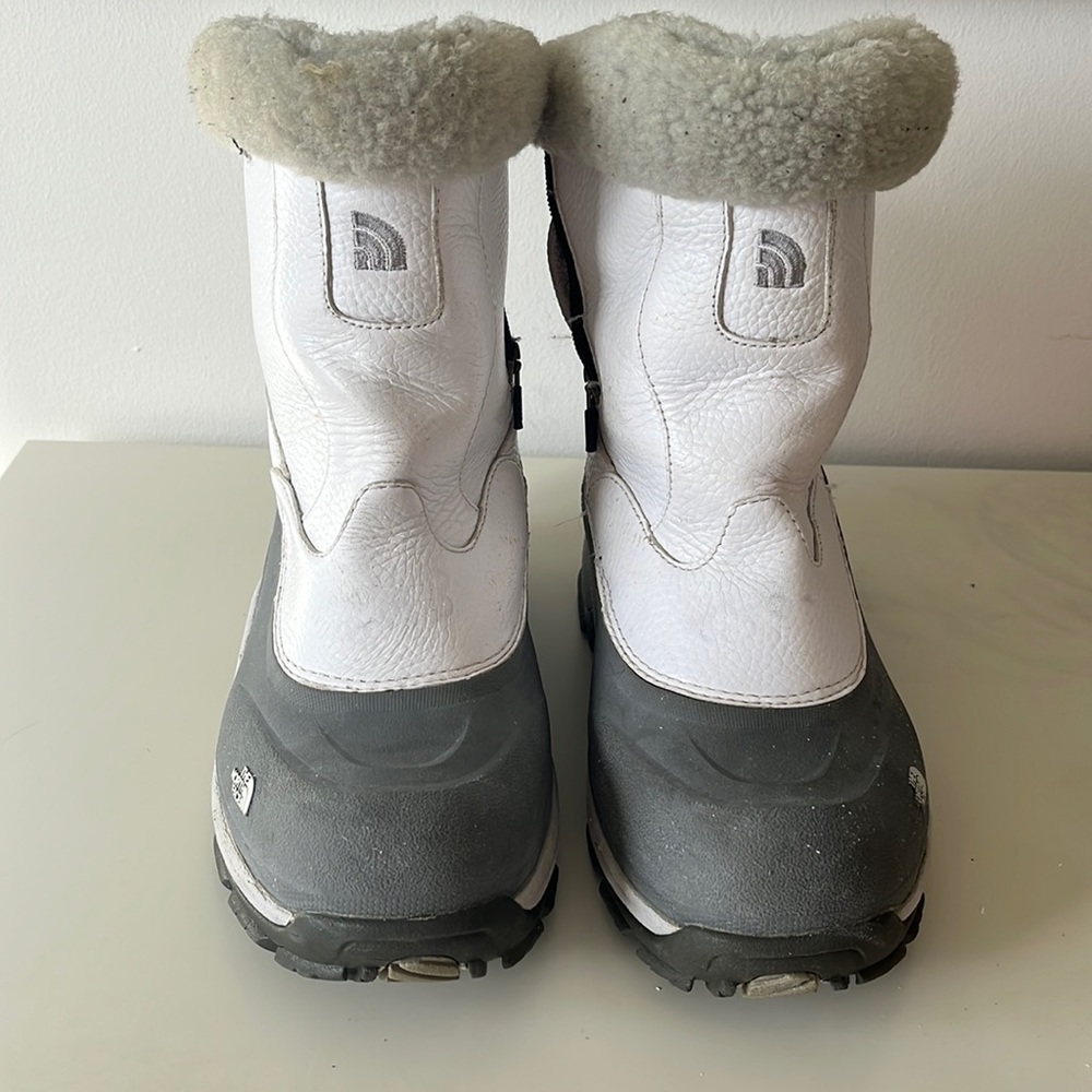 The North Face Women’s Size 9 Winter Boots